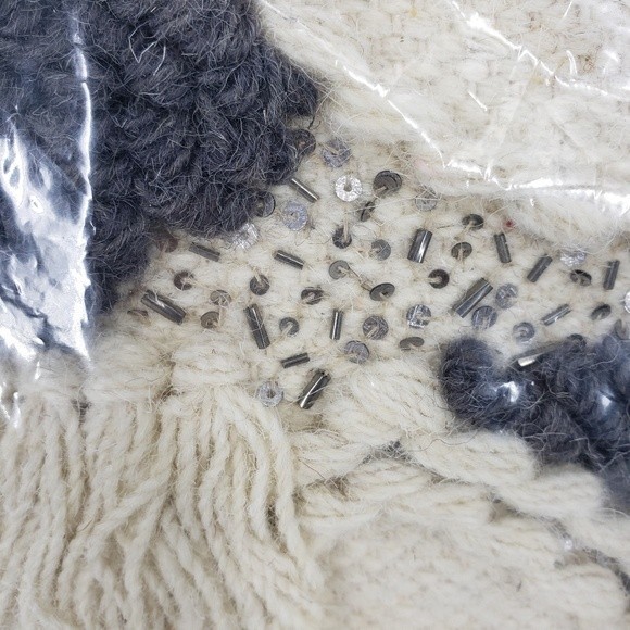 Cloud 9 Design Handwoven Wool Tassel Beaded Pillow - Picture 5 of 13